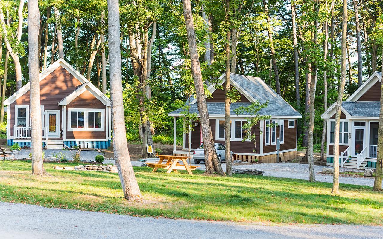 Sandbanks Summer Village Cottages Cherry Valley Bagian luar foto