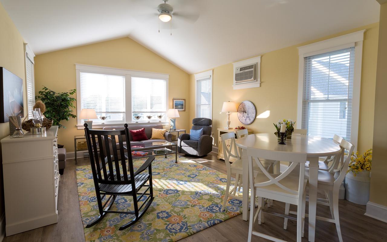 Sandbanks Summer Village Cottages Cherry Valley Bagian luar foto