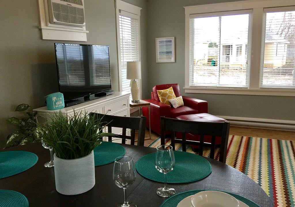 Sandbanks Summer Village Cottages Cherry Valley Bagian luar foto
