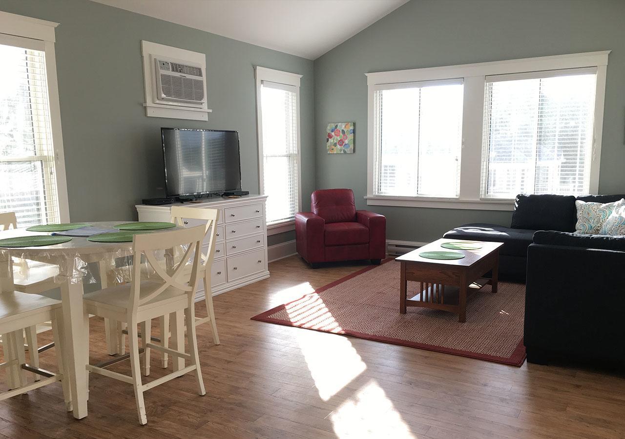 Sandbanks Summer Village Cottages Cherry Valley Bagian luar foto
